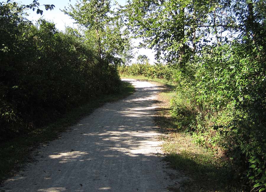 Heading north up towards the straight section that goes west to Pleasant Lake.