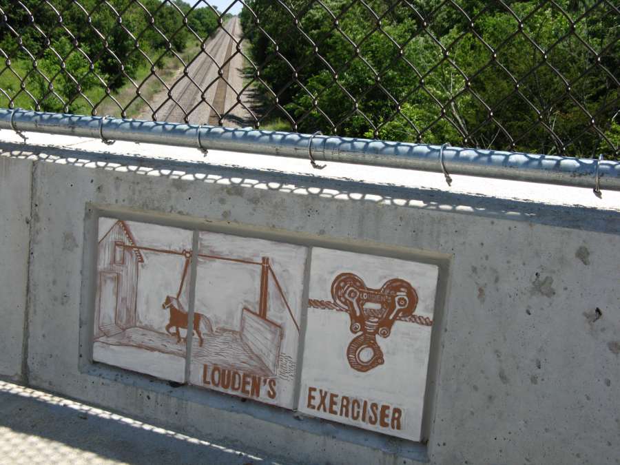 Along the Louden Bridge segment