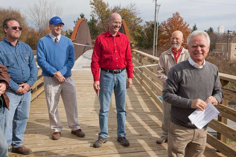 Ron Blair, Chairman of the Trails Council, introduces some of the key bridge volunteers.